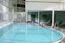 Stanwell Premier Inn Premier Inn Heathrow Airport Terminal 4 מראה חיצוני תמונה